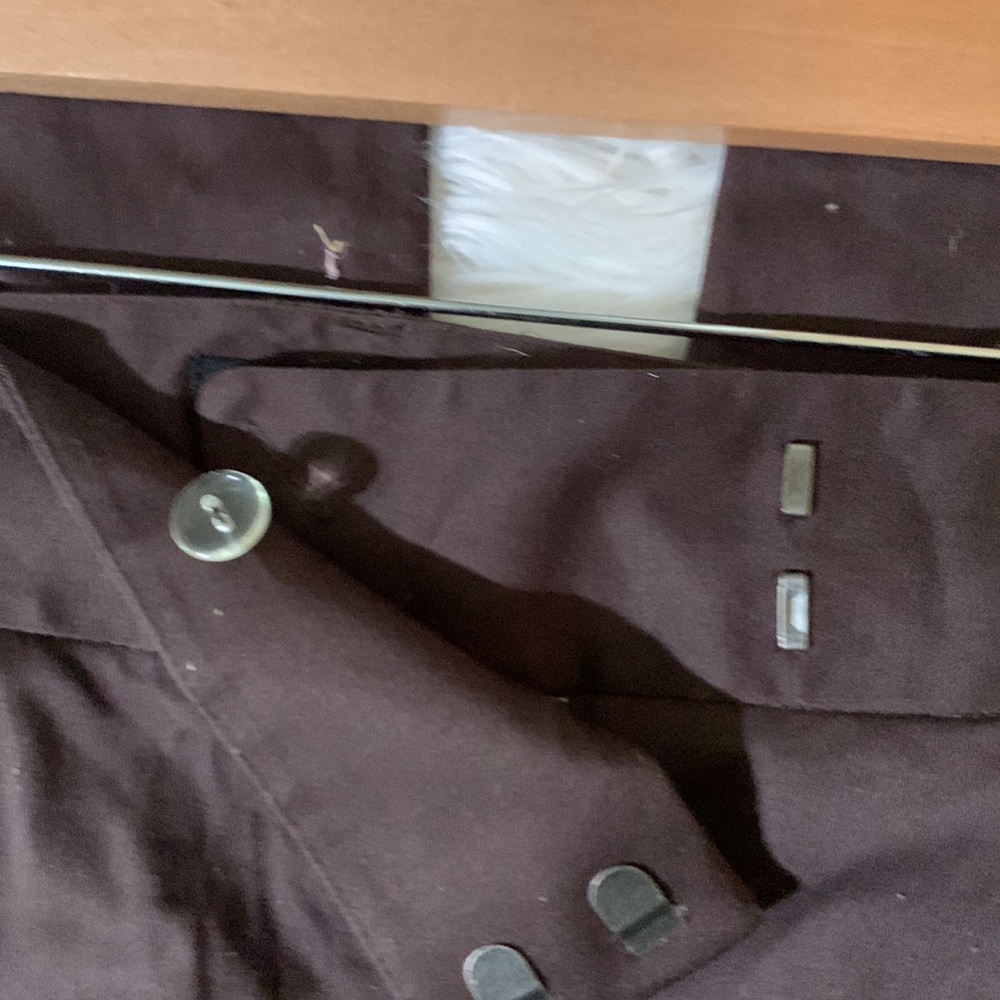 Women's NWT Apostrophe Fiona Brown Low Rise Stretch Capri Pants Size: 12 - Picture 4 of 6